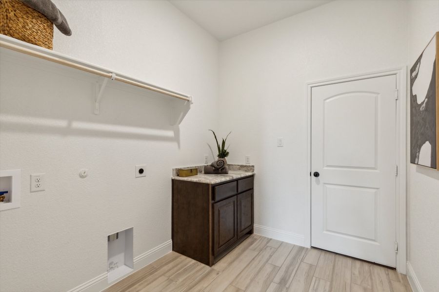 Furnished interior view inside a new home in Belle Meadows, Cleburne (Image 27).