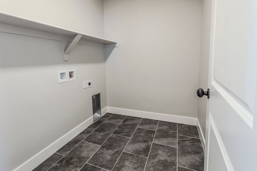 Representative unfurnished interior of a home built from the Tesla by Hartford Homes in Trailside, Timnath (Image 25).