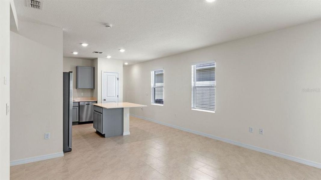 Spacious, unfurnished interior of a new home in Magnolia Pointe, Umatilla (Image 19). Spacious, unfurnished interior of a new home in Magnolia Pointe, Umatilla (Image 19).