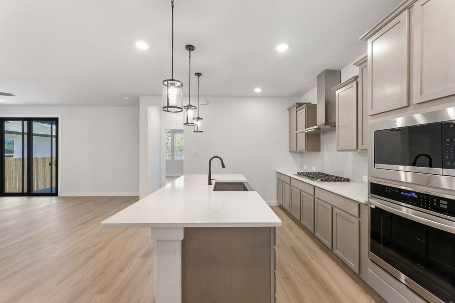 Representative unfurnished interior of a home built from the Colorado by Hakes Brothers in Veranda, San Antonio (Image 4).