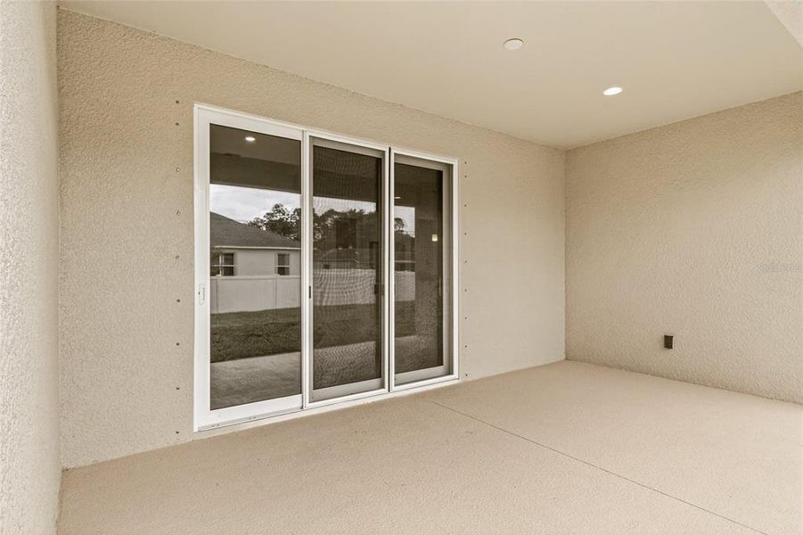 Exterior details and patio area of a home in , Palm Bay (Image 25).