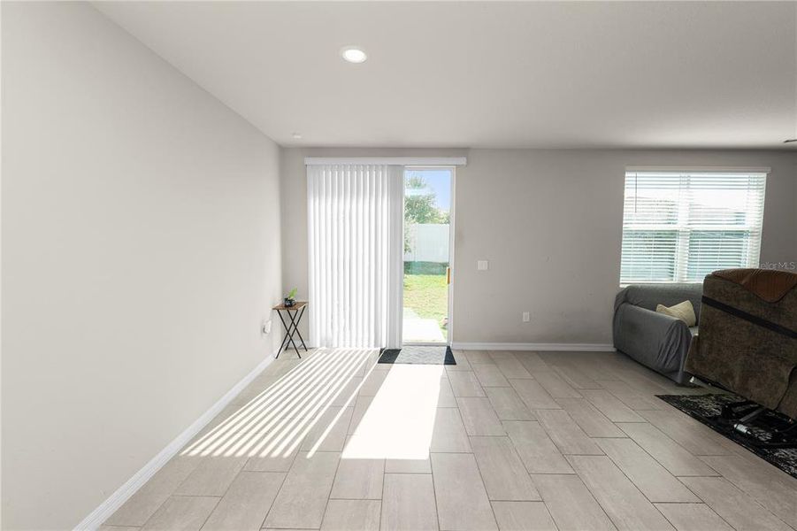 Spacious, unfurnished interior of a new home in The Reserve at Van Oaks, Auburndale (Image 22). Spacious, unfurnished interior of a new home in The Reserve at Van Oaks, Auburndale (Image 22).