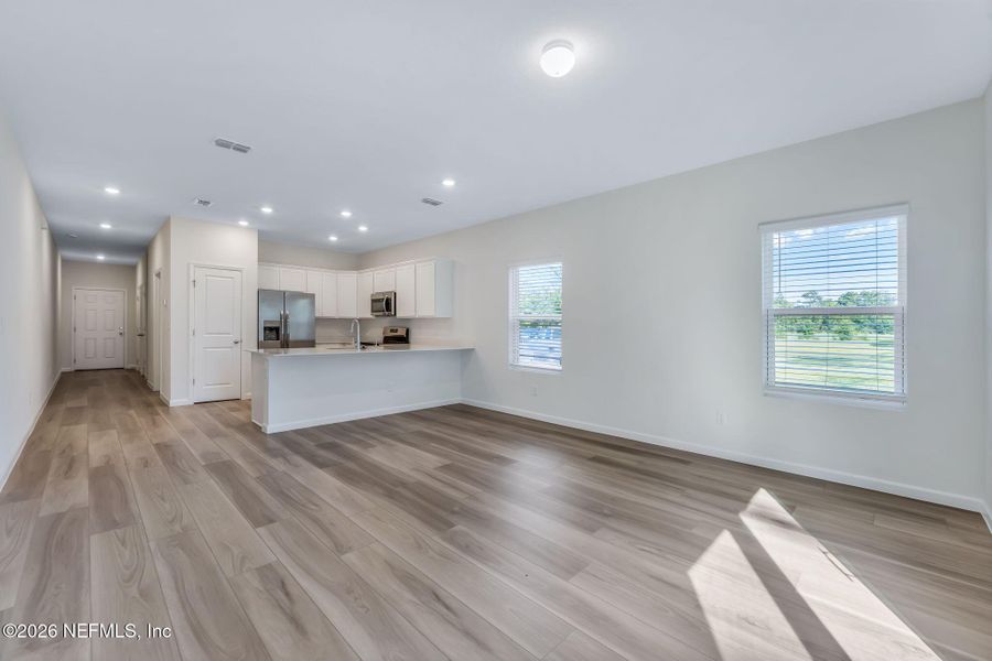 Spacious, unfurnished interior of a new home in , Orange Park (Image 23).