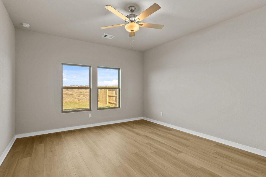 Spacious, unfurnished interior of a new home in Cypress Green, Hockley (Image 16).