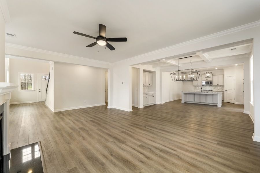 Spacious, unfurnished interior of a new home in Landing at Pine Lake, Anderson (Image 20).