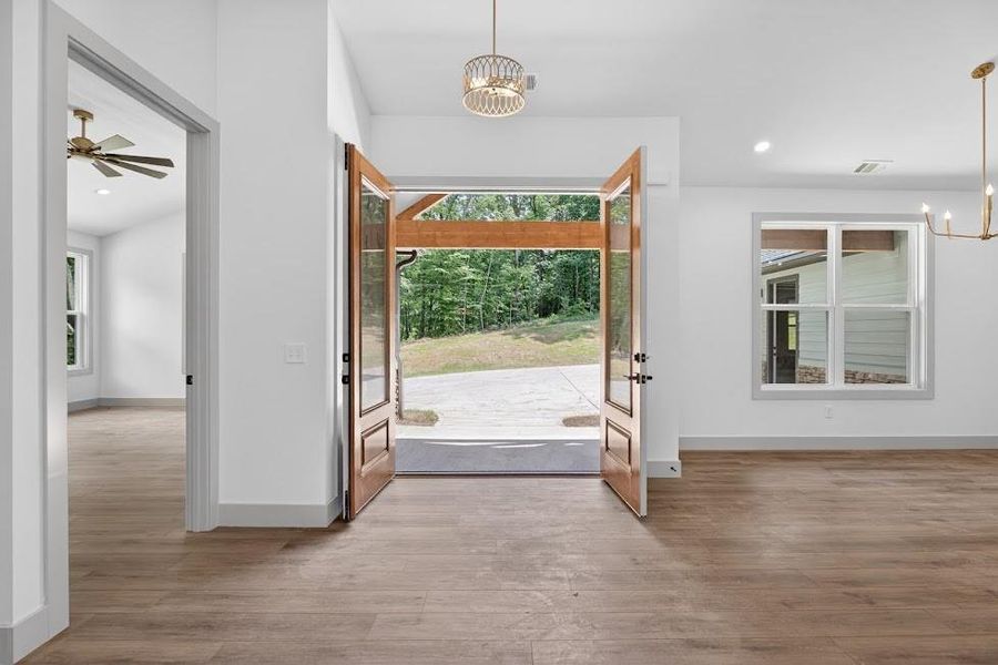 Spacious, unfurnished interior of a new home in , Carrollton (Image 16).