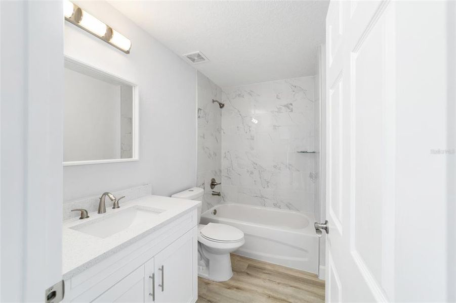 Furnished interior view inside a new home in , Dunnellon (Image 10).