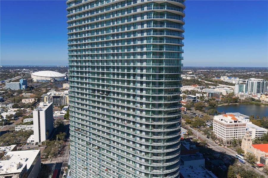 Condo located in St. Petersburg, FL showcasing its design and architecture (Image 48). Condo located in St. Petersburg, FL showcasing its design and architecture (Image 48).