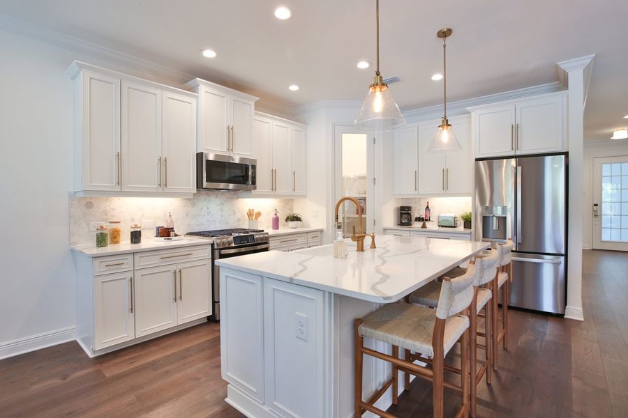 Representative furnished interior of a home built from the Lighthouse by Neal Communities in Boca Royale Golf & Country Club at Wellen Park, Englewood (Image 8).