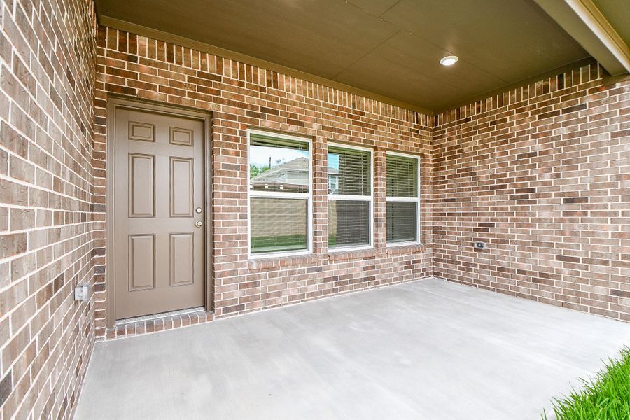 Exterior details and patio area of a home in , Houston (Image 24). Exterior details and patio area of a home in , Houston (Image 24).