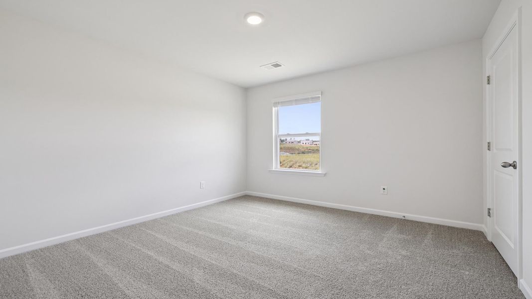 Spacious, unfurnished interior of a new home in Lakestone, Woodruff (Image 23).