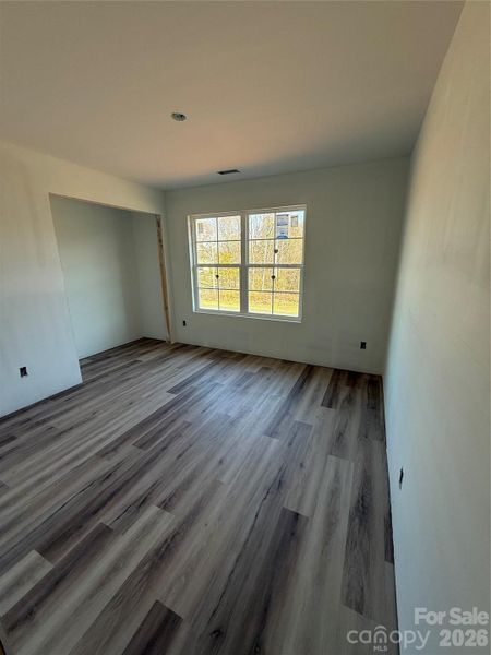 Image 11 of a home in .