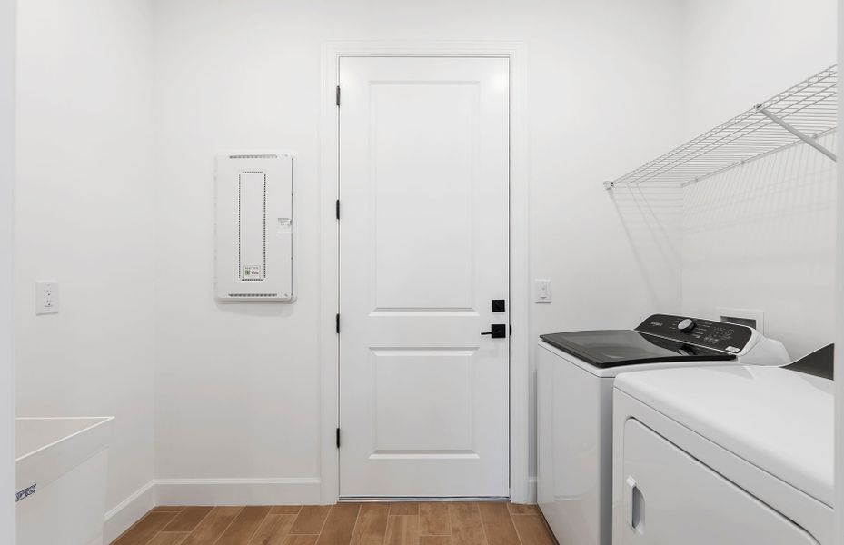 Furnished interior view inside a new home in Terreno, Naples (Image 9).