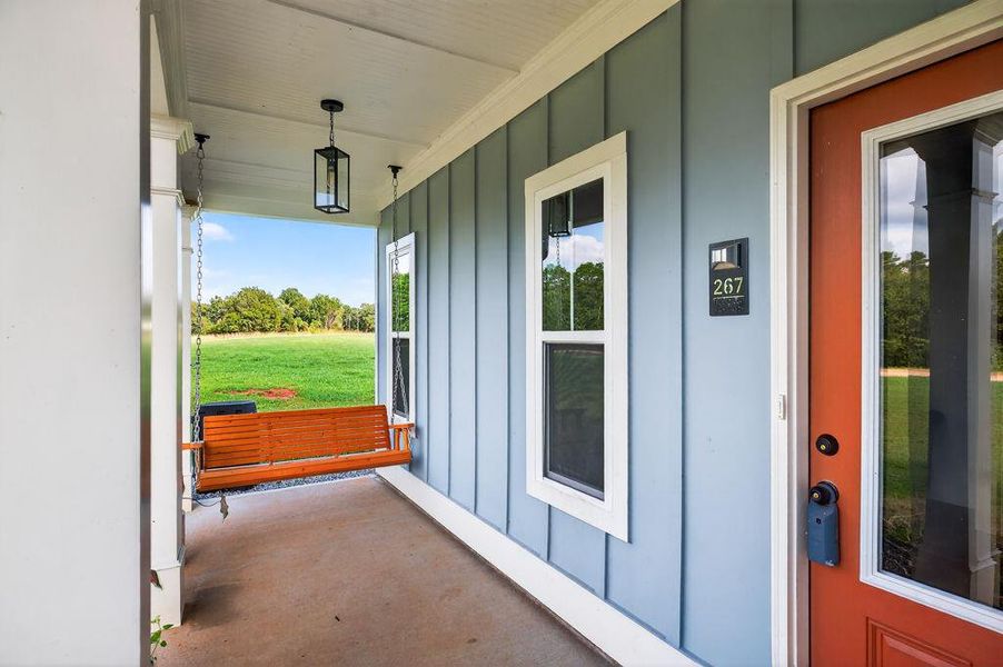 Furnished interior view inside a new home in , Bogart (Image 11).