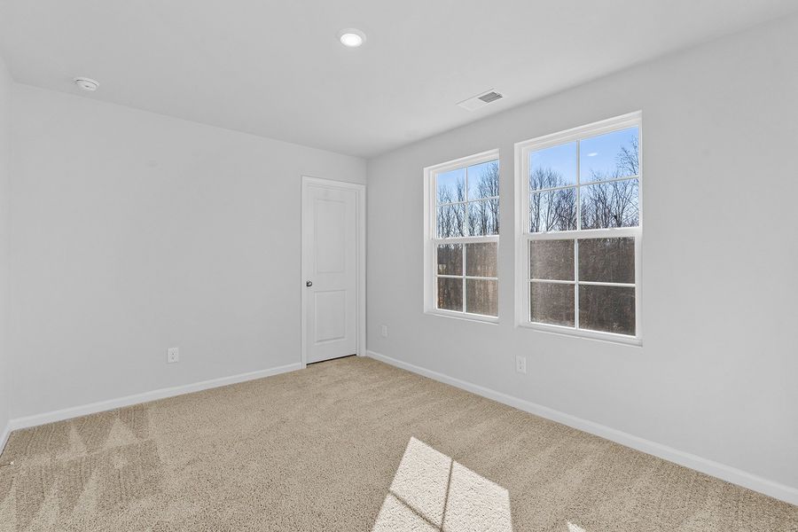 Spacious, unfurnished interior of a new home in Fieldstone, Lexington (Image 39). Spacious, unfurnished interior of a new home in Fieldstone, Lexington (Image 39).