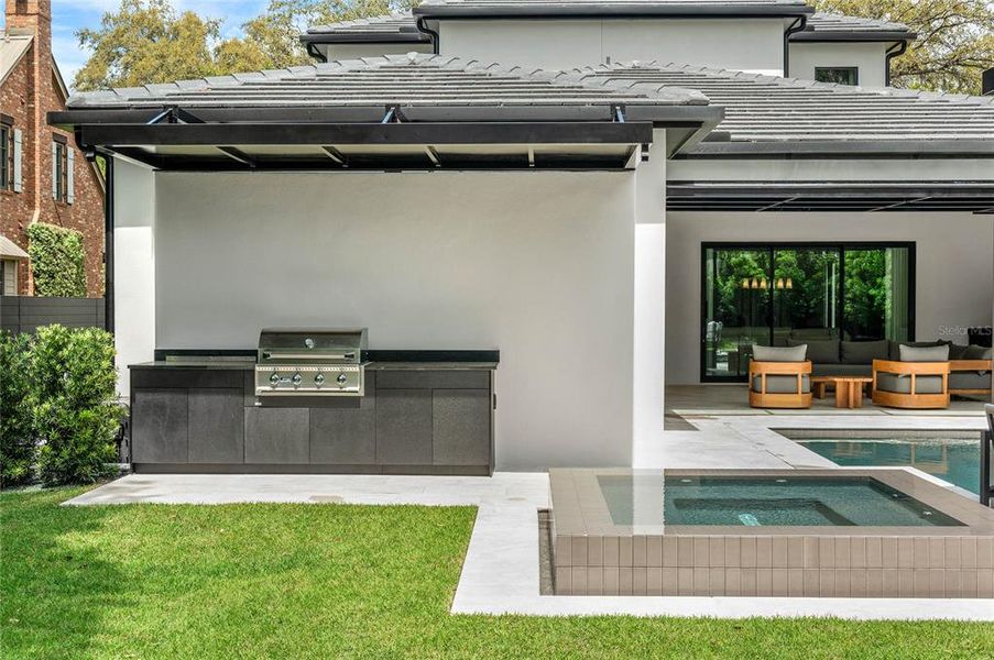 Exterior details and patio area of a home in , Winter Park (Image 4).