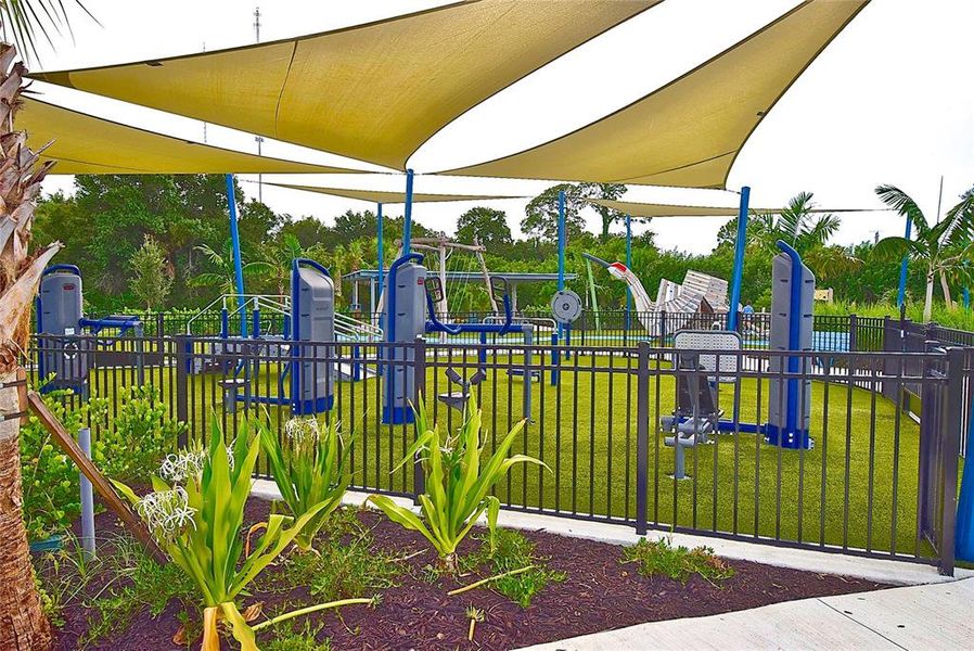 Community amenities in , Nokomis (Image 43).