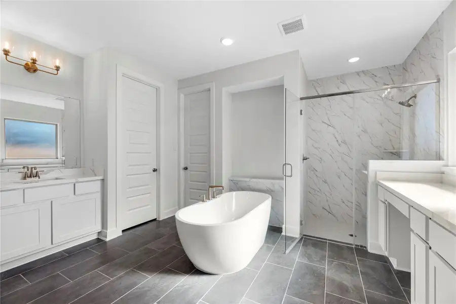 Furnished interior view inside a new home in Lago Mar - 60', Texas City (Image 7). Furnished interior view inside a new home in Lago Mar - 60', Texas City (Image 7).