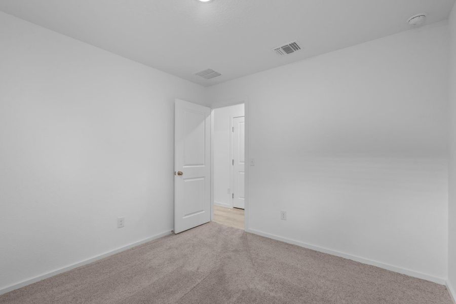 Spacious, unfurnished interior of a new home in Stokesbury, Waller (Image 17). Spacious, unfurnished interior of a new home in Stokesbury, Waller (Image 17).