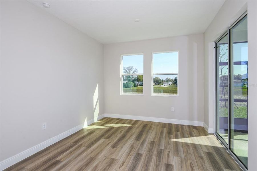 Spacious, unfurnished interior of a new home in Cherrywood Preserve, Ocala (Image 11).
