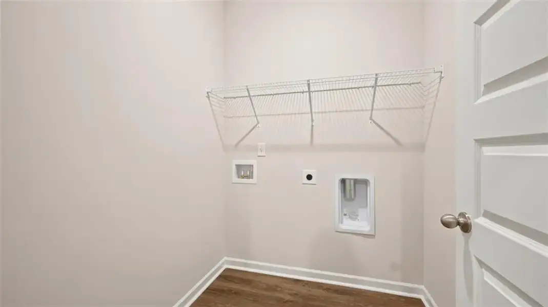 Spacious, unfurnished interior of a new home in Champion's Run, Lithonia (Image 11).
