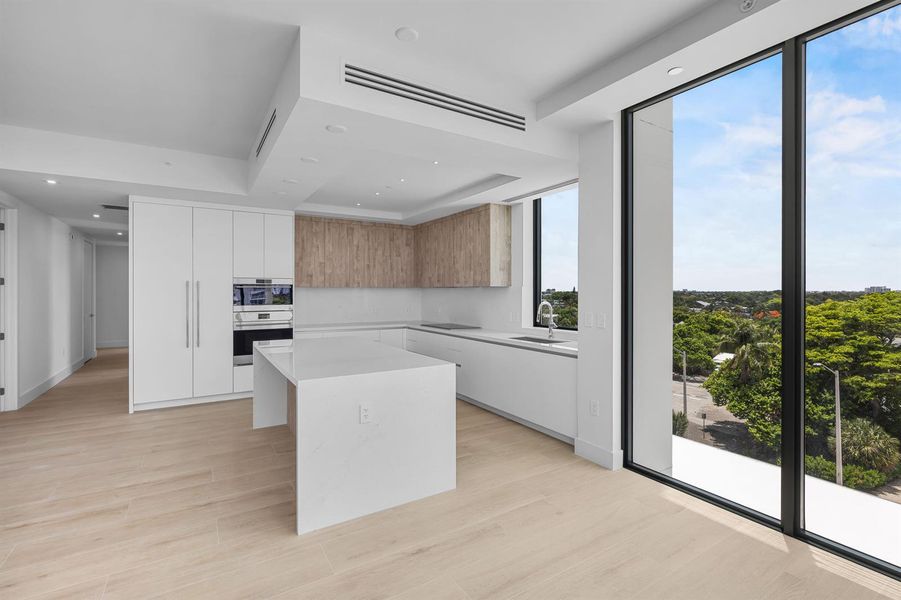 Bright Open Floor plan Bright Open Floor plan