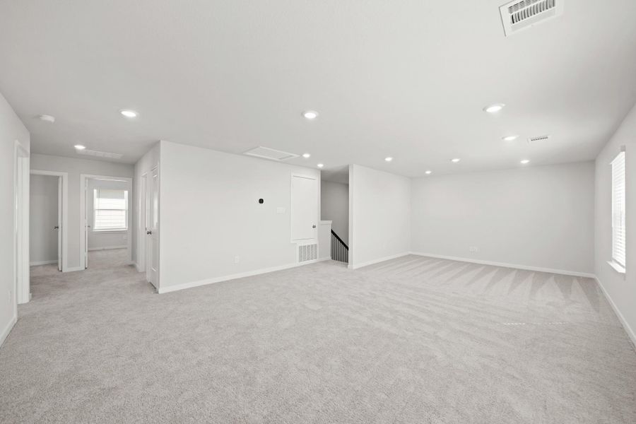 Spacious, unfurnished interior of a new home in Paloma at Sanford Farms, Waller (Image 14). Spacious, unfurnished interior of a new home in Paloma at Sanford Farms, Waller (Image 14).