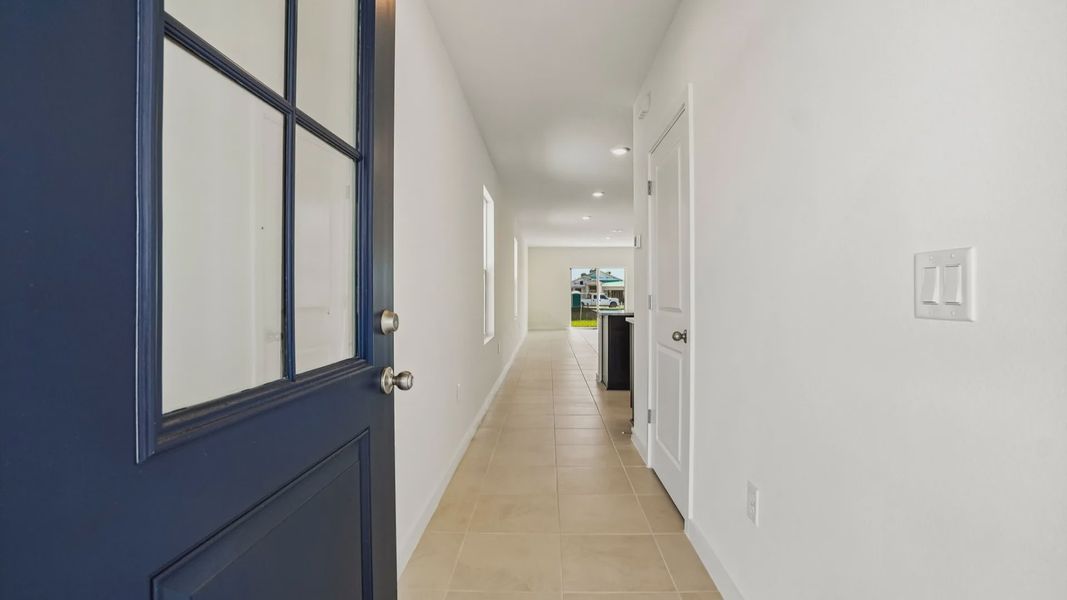 Furnished interior view inside a new home in Willowbrook North, Winter Haven (Image 6).