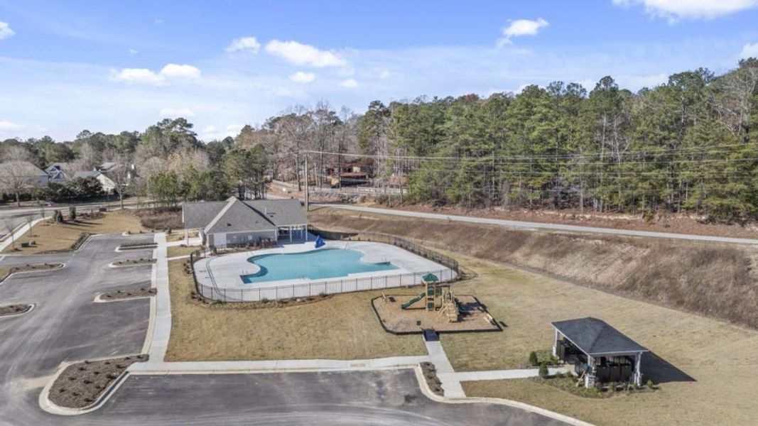 Community amenities in Northwoods at Mirror Lake, Villa Rica (Image 28).