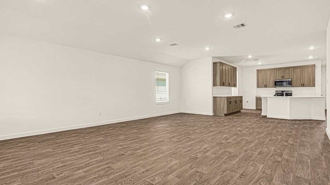 Spacious, unfurnished interior of a new home in Holly Ridge, Rosenberg (Image 17). Spacious, unfurnished interior of a new home in Holly Ridge, Rosenberg (Image 17).