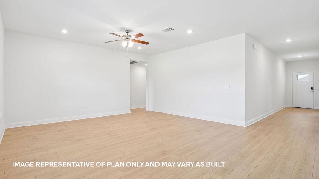 Representative unfurnished interior of a home built from the The Hudson by D.R. Horton in Riverview, Georgetown (Image 15).
