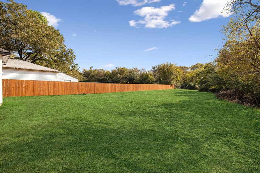 Exterior details and patio area of a home in , Mesquite (Image 2).