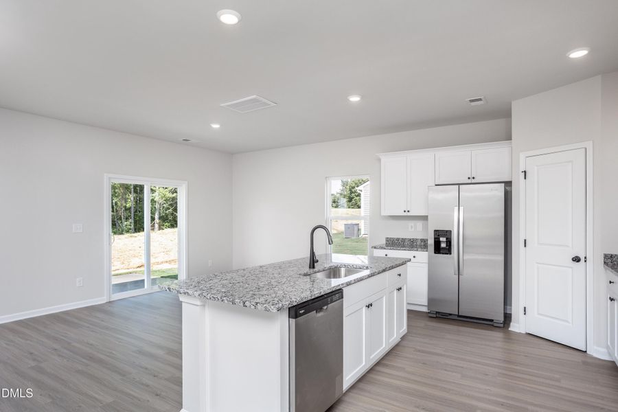 IMG_7998-Edit-Edit-Edit IMG_7998-Edit-Edit-Edit