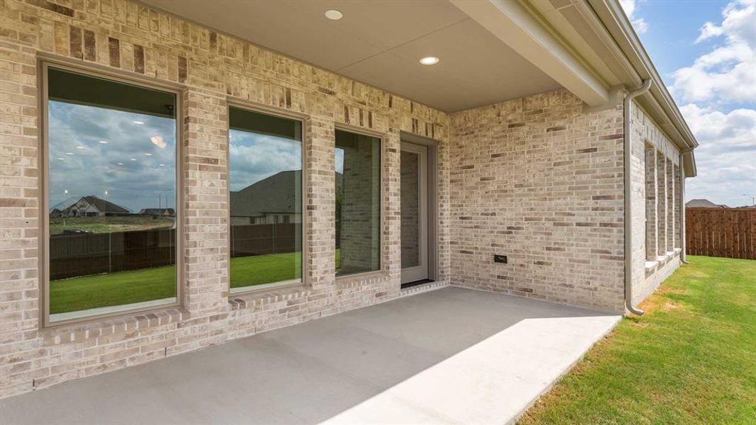Spacious, unfurnished interior of a new home in Talon Hills 60'/70', Fort Worth (Image 19). Spacious, unfurnished interior of a new home in Talon Hills 60'/70', Fort Worth (Image 19).