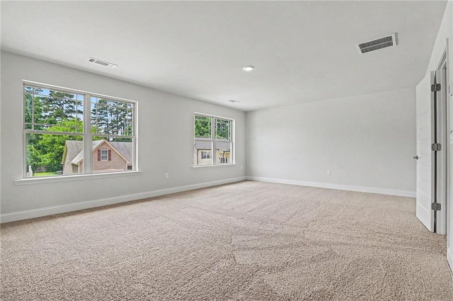 Spacious, unfurnished interior of a new home in Magnolia Villas, Cornelia (Image 28).