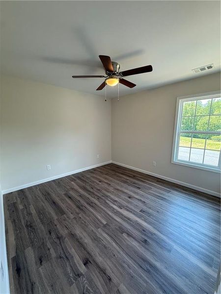 Spacious, unfurnished interior of a new home in , Dahlonega (Image 9).
