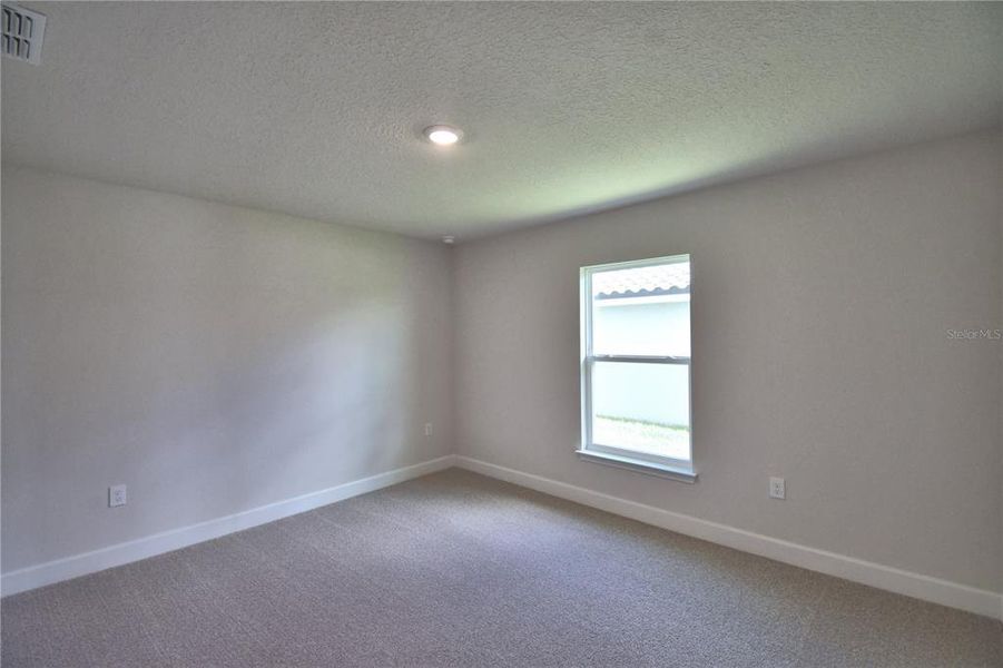 Spacious, unfurnished interior of a new home in Lake Juliana Estates, Auburndale (Image 20). Spacious, unfurnished interior of a new home in Lake Juliana Estates, Auburndale (Image 20).