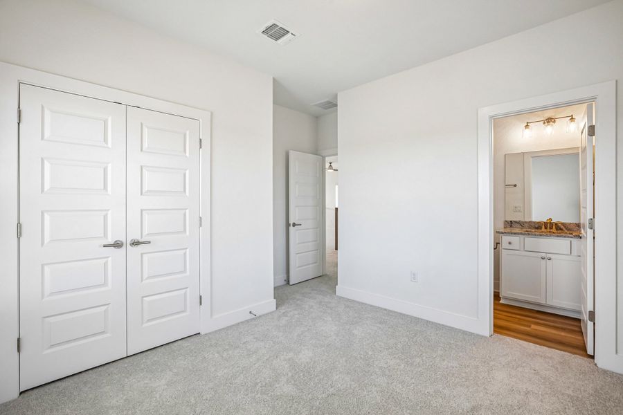 Representative unfurnished interior of a home built from the Homestead by Pacesetter Homes in Easton Park, Austin (Image 55). Representative unfurnished interior of a home built from the Homestead by Pacesetter Homes in Easton Park, Austin (Image 55).