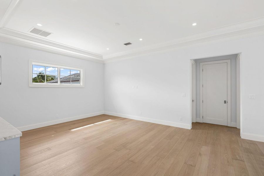 Spacious, unfurnished interior of a new home in , Jupiter (Image 22). Spacious, unfurnished interior of a new home in , Jupiter (Image 22).