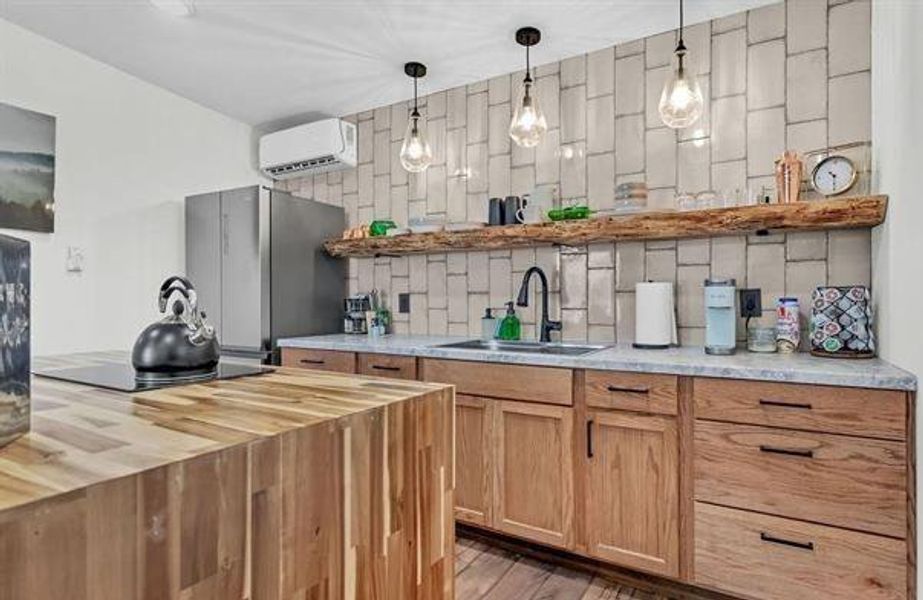 Image 35 of a home in .