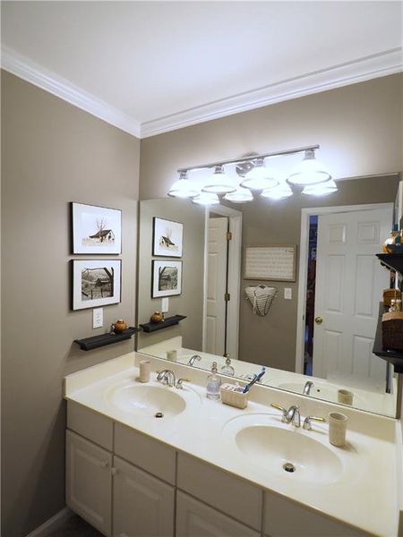 Furnished interior view inside a new home in , Brookhaven (Image 51).