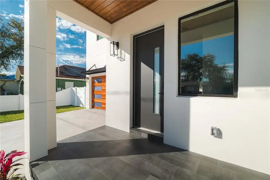 Exterior details and patio area of a home in , Tampa (Image 31).
