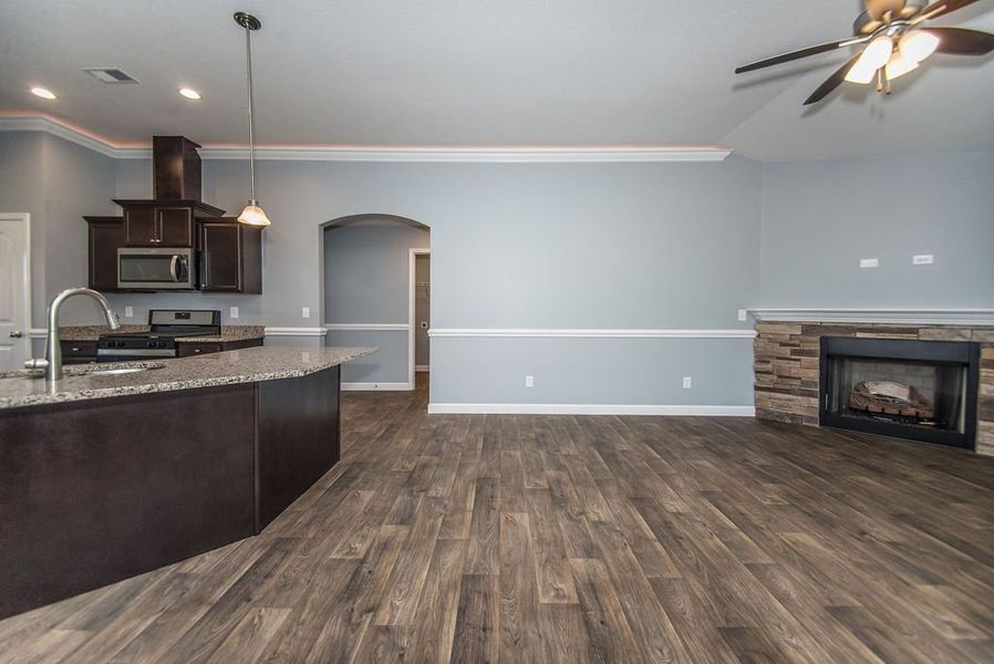 Representative furnished interior of a home built from the Jackson by Enchanted Homes in Lonesome Dove, San Antonio (Image 17).