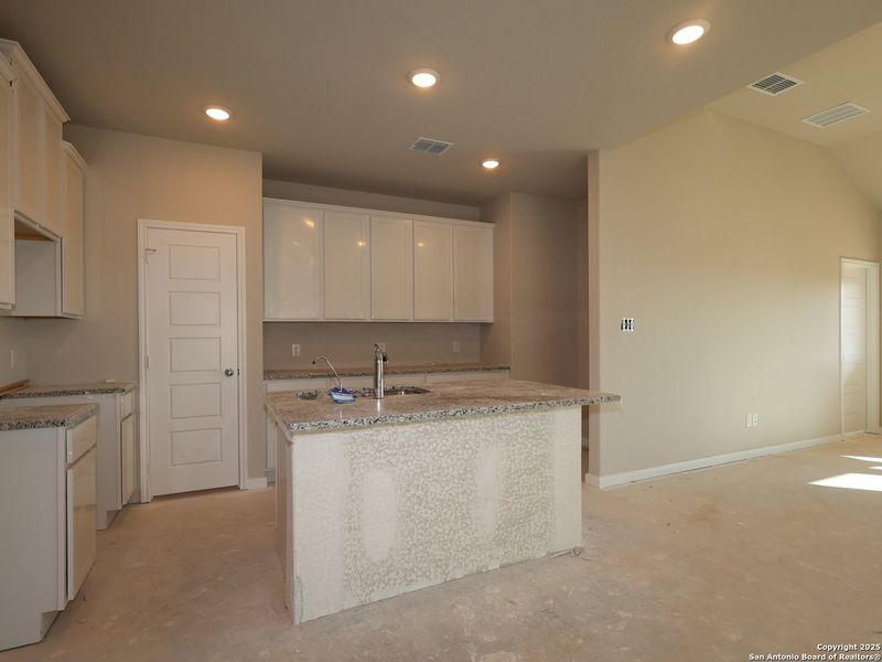 Image 46 of a home in Hunters Ranch.