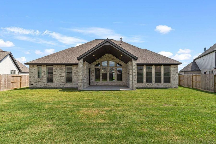 Exterior details and patio area of a home in Riceland, Mont Belvieu (Image 29).