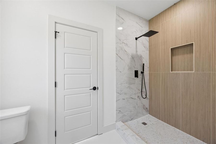 Furnished interior view inside a new home in , Sherman (Image 7).