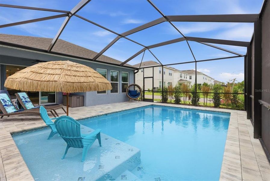 Exterior details and patio area of a home in Palmero, Nokomis (Image 22).