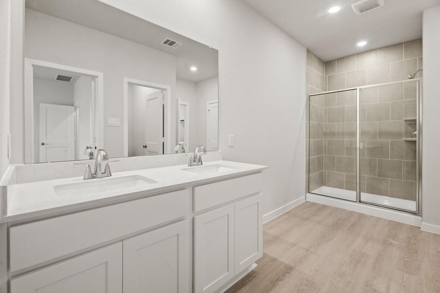Furnished interior view inside a new home in Pearlbrook, Texas City (Image 11). Furnished interior view inside a new home in Pearlbrook, Texas City (Image 11).