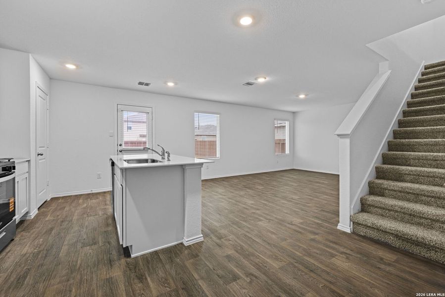 Furnished interior view inside a new home in Avenida, Converse (Image 8).