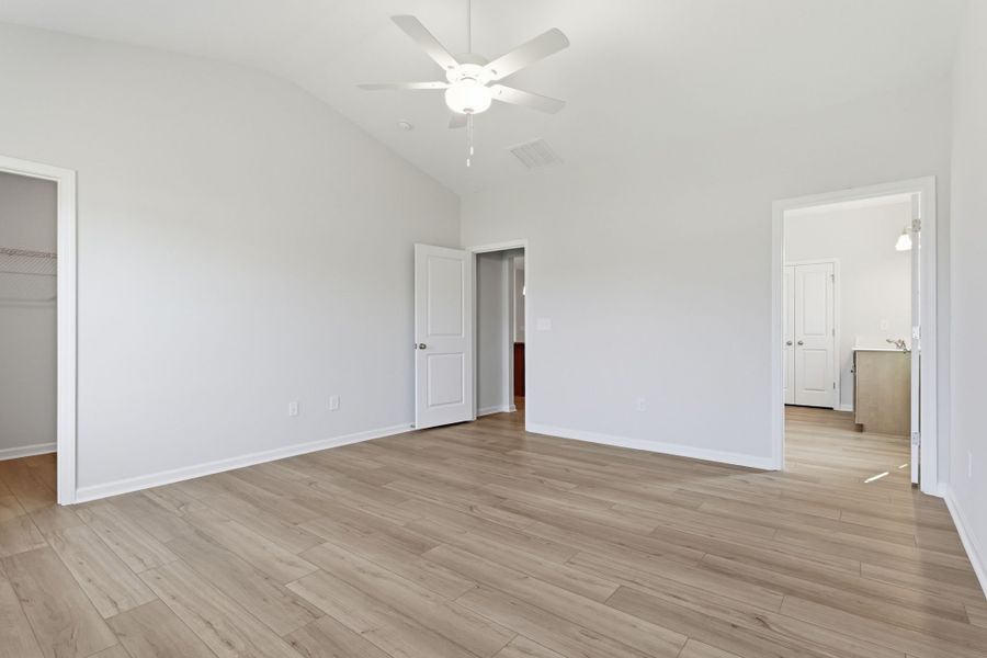 Spacious, unfurnished interior of a new home in Willowbrook, Shelby (Image 10). Spacious, unfurnished interior of a new home in Willowbrook, Shelby (Image 10).